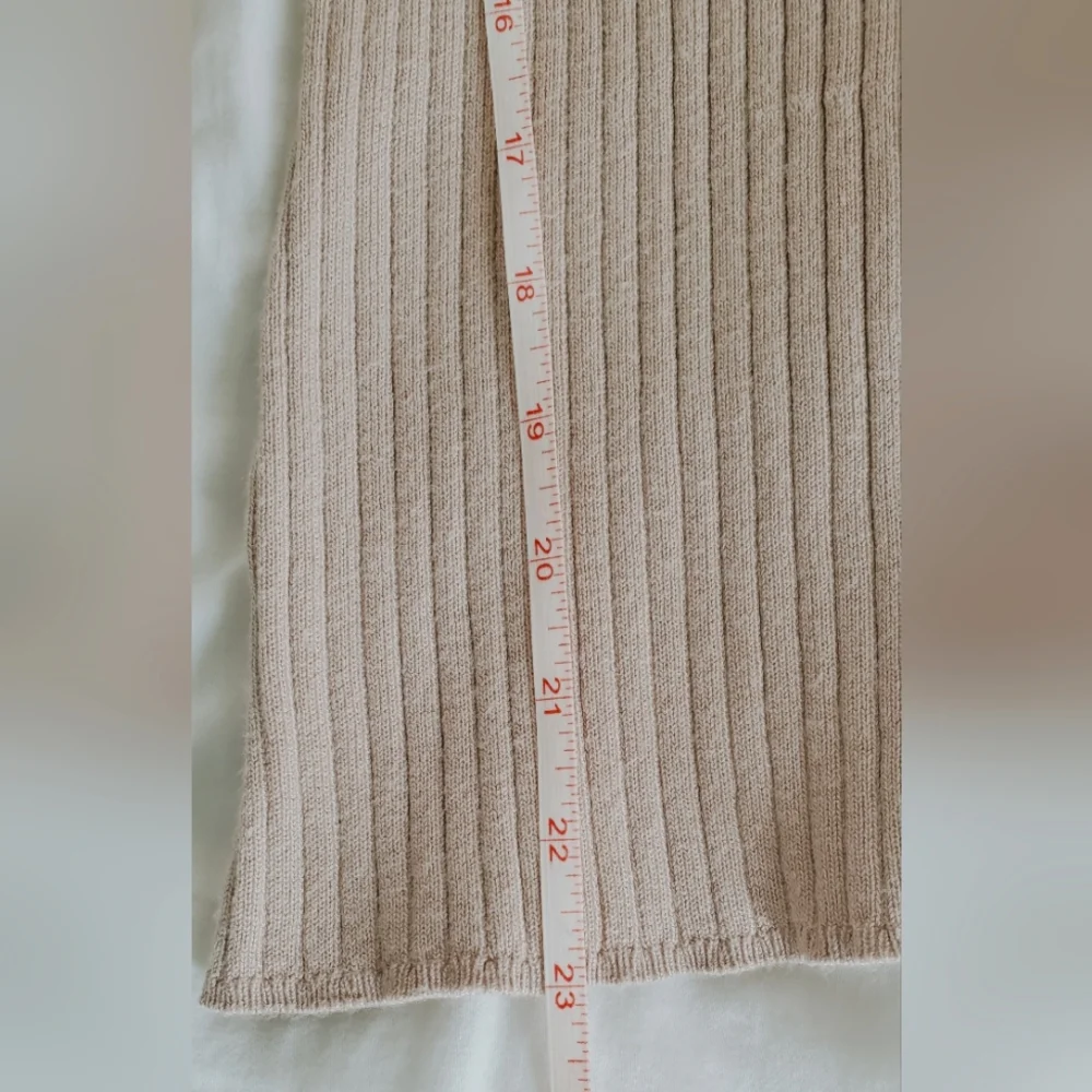 Madison Grey Ribbed Mock Neck Top - Picture 4 of 8